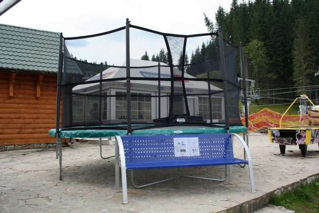 Батут Berg Favorit 380 + защитная сеть Safetynet Comfort (комплект) Батут Berg Favorit 380 + защитная сеть Safetynet Comfort (комплект)